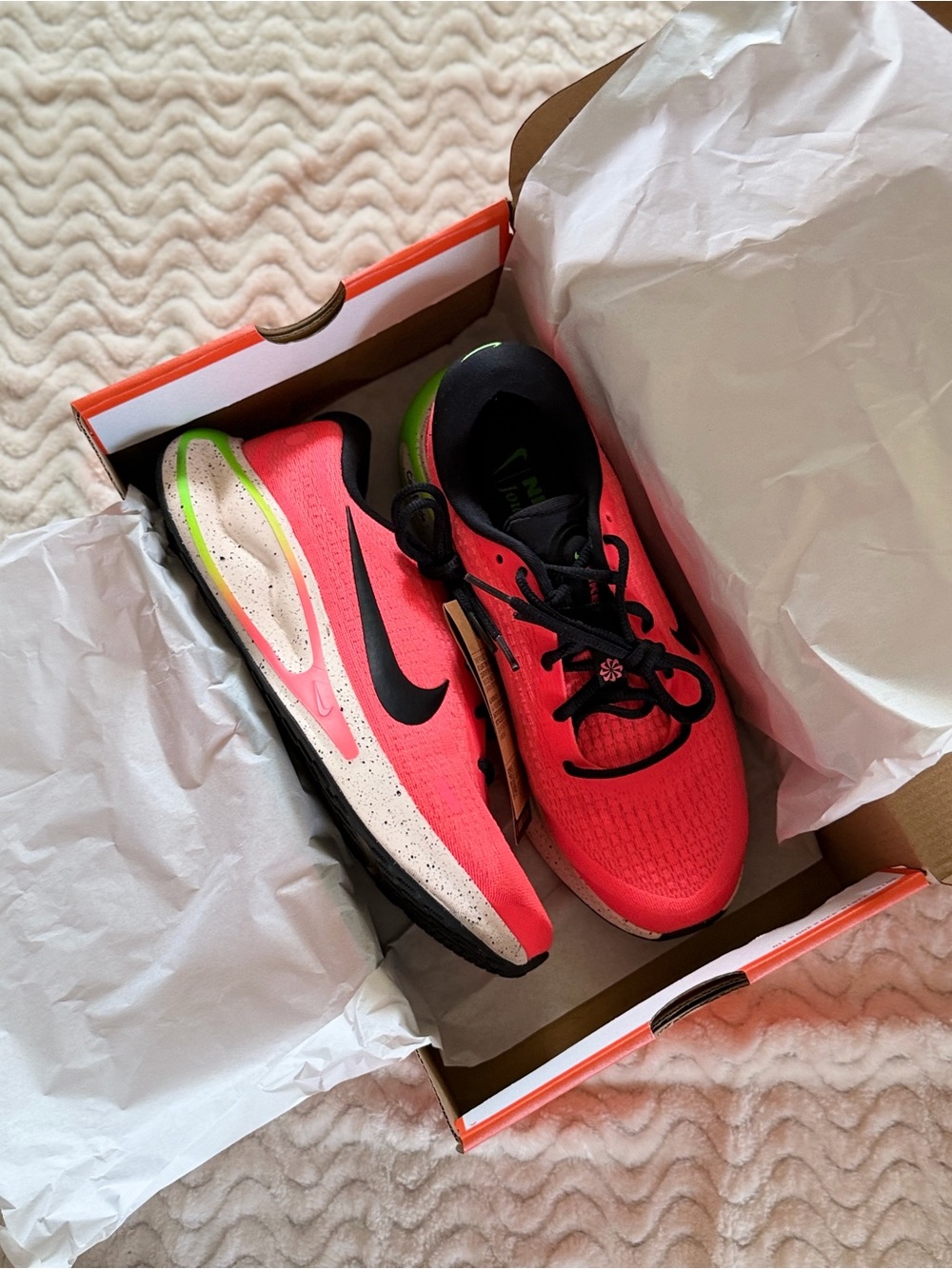 Nike Journey Hot Punch Running Shoes